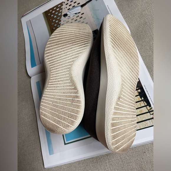 Allbirds Wool Runner Superfine NZ Merino In Brown Size W7 - Picture 7 of 10